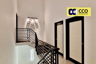 TASEK AVENUE RESIDENT