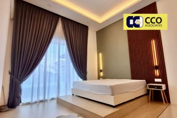 TASEK AVENUE RESIDENT