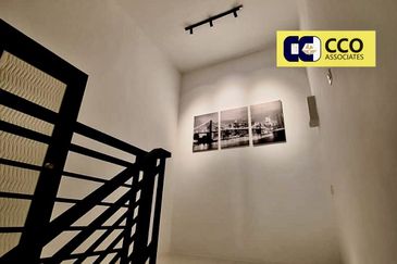 TASEK AVENUE RESIDENT