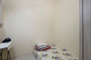 DESA LAHAT SRI -WANG