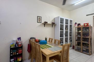 DESA LAHAT SRI -WANG