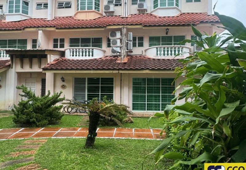 Thompson Pines Impiana Bougainvillea