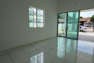 DESA LAHAT SRI -WANG