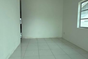 DESA LAHAT SRI -WANG