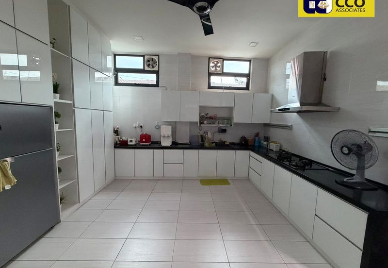 GOLFVIEW RESIDENCE, IPOH