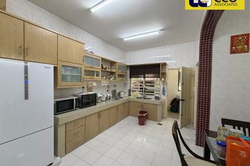 Taman Pengkalan Barat