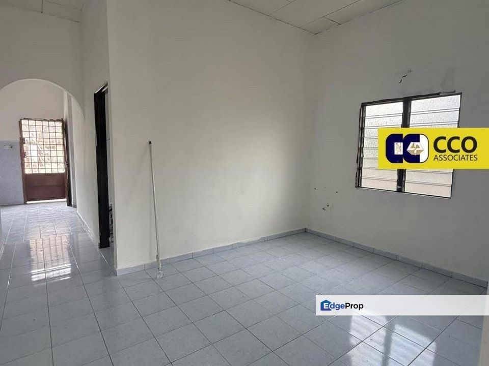 Buntong Single Storey Bungalow House For Sale , Perak, Ipoh
