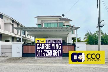 Panorama Lapangan Akasia @ Botani