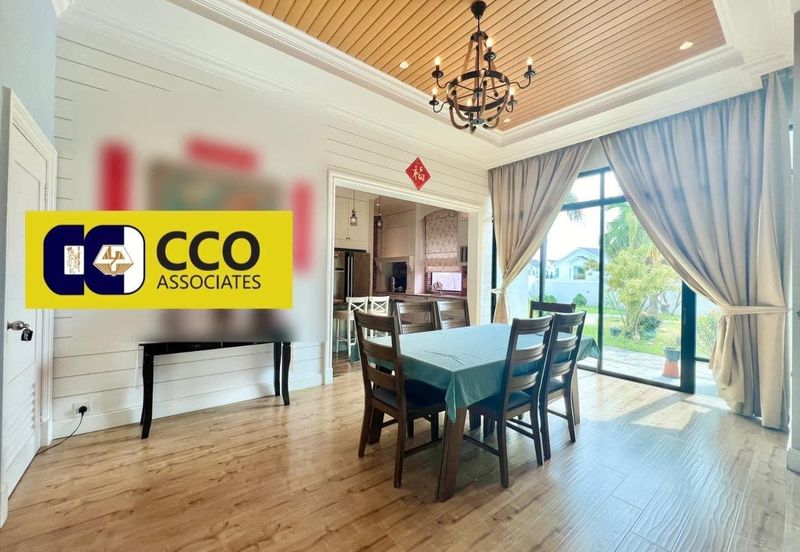 Panorama Lapangan Akasia @ Botani