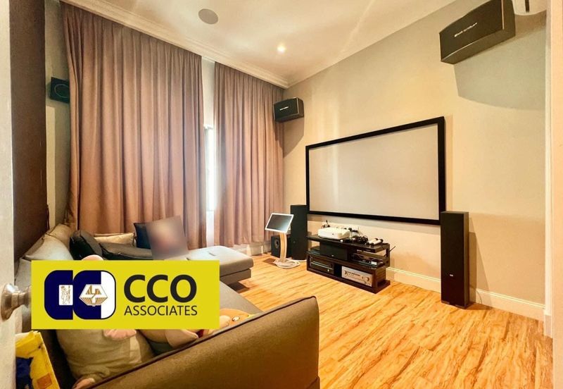 Panorama Lapangan Akasia @ Botani