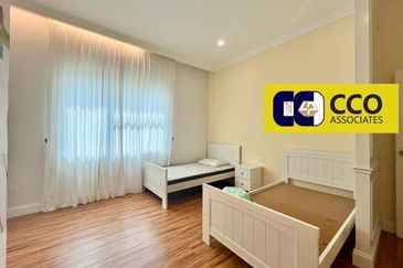 Panorama Lapangan Akasia @ Botani