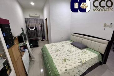 Taman Lapangan Hartamas Botani