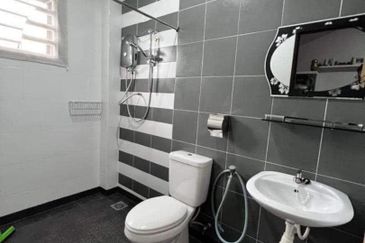 Taman Lapangan Hartamas Botani