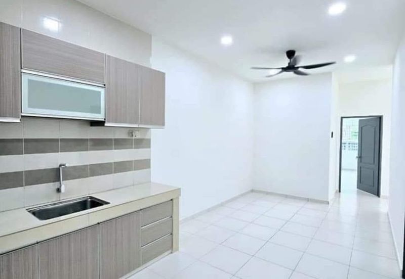 TAMAN LAPANGAN KIARA