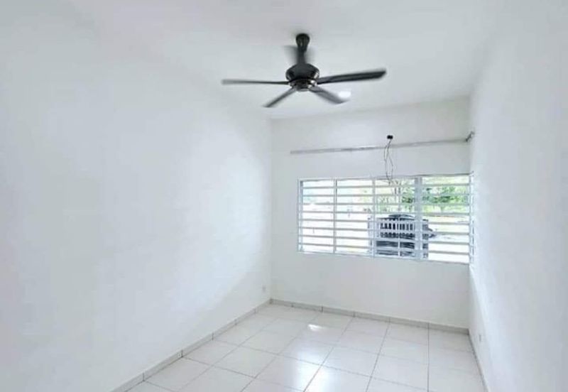 TAMAN LAPANGAN KIARA