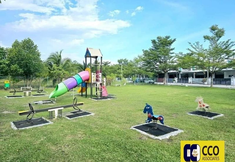 TAMAN LAPANGAN KIARA