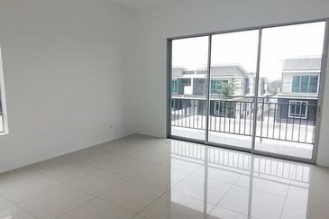 PANORAMA LAPANGAN SAUJANA (GREEN PARK)