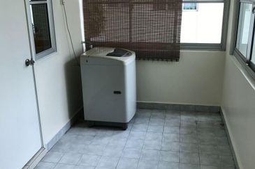 KONDOMINIUM DAMAIPURI