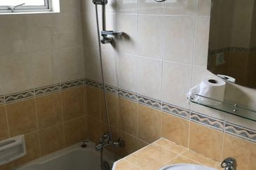 KONDOMINIUM DAMAIPURI