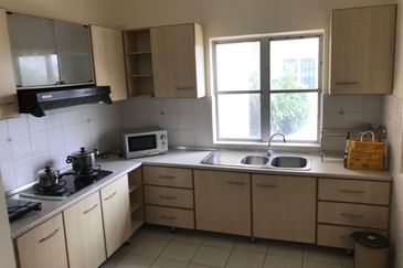 KONDOMINIUM DAMAIPURI