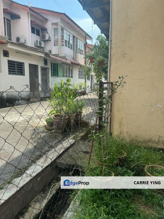 Menglembu impiana Adril 2.5 Storey Terrace House For Sale, Perak, Menglembu