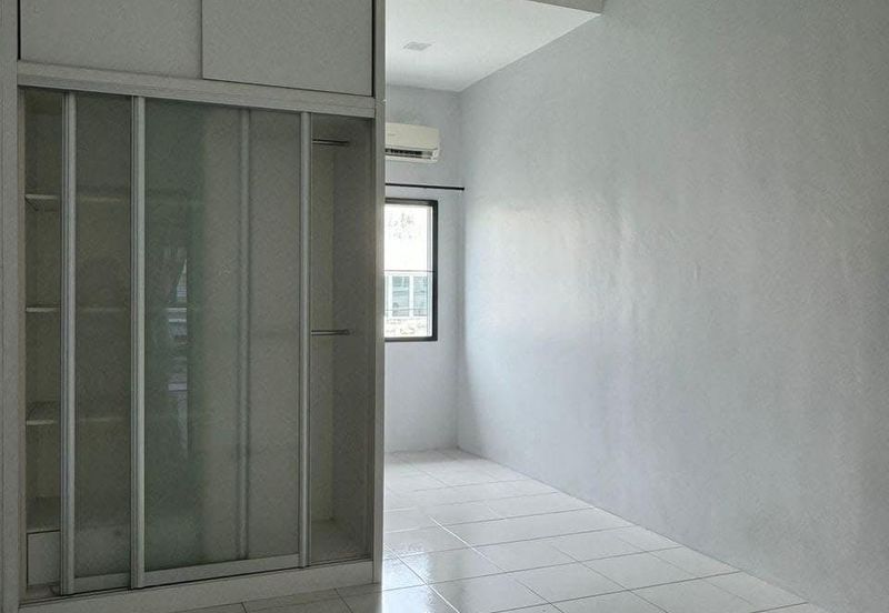 Dorset Place @ Taman Lapangan Setia