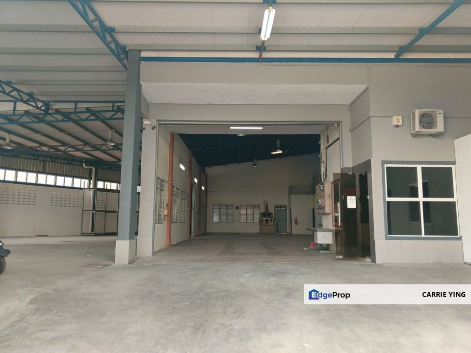 Menglembu 1.5 Storey Semi-D Renovated Factory For Rent, Perak, Menglembu