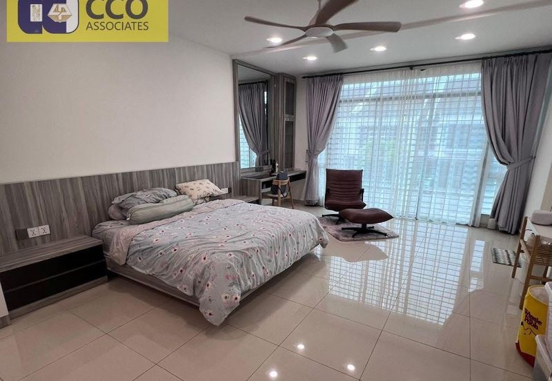 TAMAN MERU DESA PARK