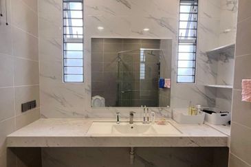 TAMAN MERU DESA PARK