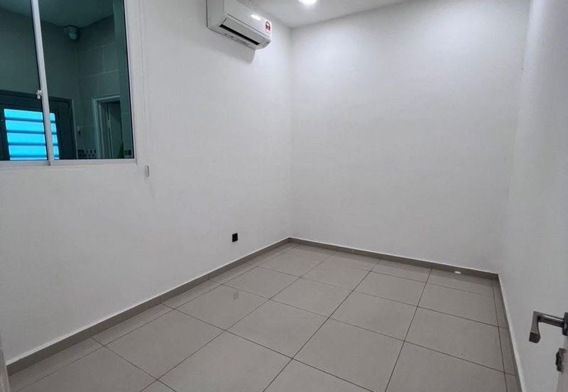 TAMAN MERU DESA PARK