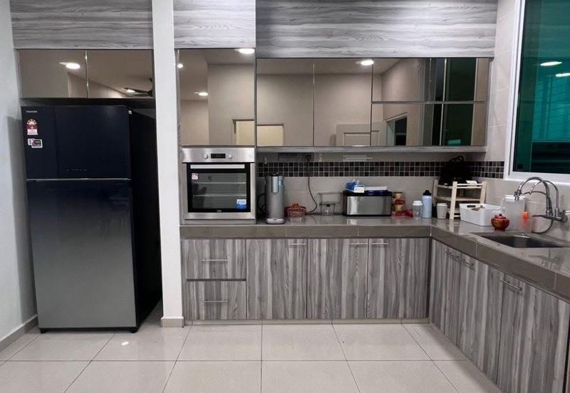 TAMAN MERU DESA PARK