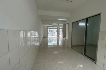 Good Condition Double Storey 4R3B Taman Idaman Bangi For Sale Near Taman Impian Putra 