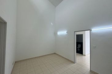 Good Condition Double Storey 4R3B Taman Idaman Bangi For Sale Near Taman Impian Putra 