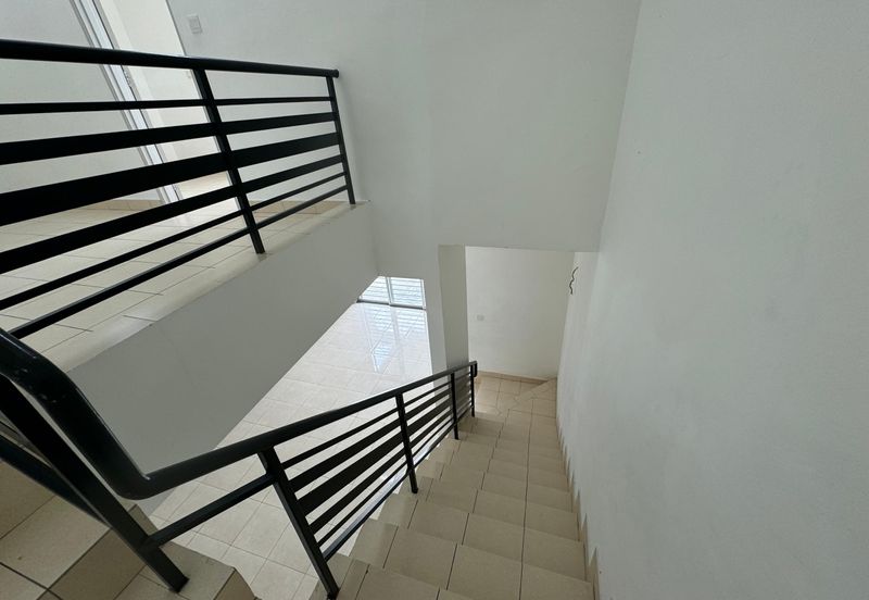 Good Condition Double Storey 4R3B Taman Idaman Bangi For Sale Near Taman Impian Putra 