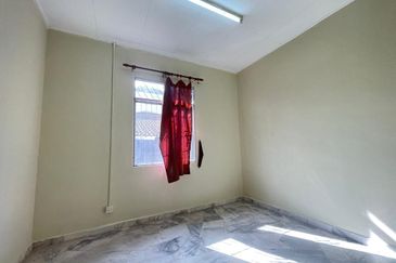 Taman Tasik Semenyih (Lake Residence)