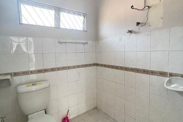 Taman Tasik Semenyih (Lake Residence)