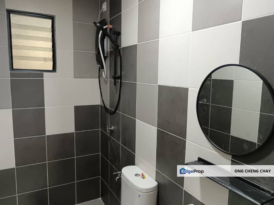 CONDO AT KAJANG 2 FOR RENT ONLY RM1200 with Partial Furnished, Selangor, Kajang