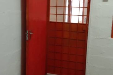 Rumah Flat Murah Tingkat 3 dijual Bandar Teknologi Kajang Semenyih