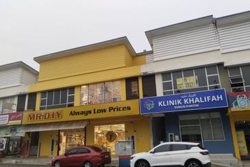 Ruang Pejabat Tingkat 1 utk Disewa Sungai Kantan Kajang Town 1st Floor Office Lot for Rent