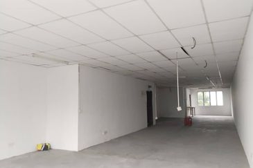 Ruang Pejabat Tingkat 1 utk Disewa Sungai Kantan Kajang Town 1st Floor Office Lot for Rent