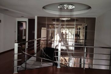 Jalan Kemuning Permai 33/42 