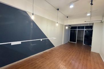 Renovated 1st Floor Office Kajang Jalan Reko For Rent Near Bangi, Sg Chua, Semenyih, Bandar Tek