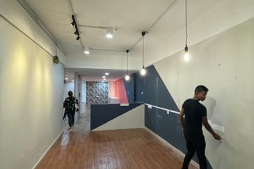 Renovated 1st Floor Office Kajang Jalan Reko For Rent Near Bangi, Sg Chua, Semenyih, Bandar Tek