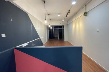 Renovated 1st Floor Office Kajang Jalan Reko For Rent Near Bangi, Sg Chua, Semenyih, Bandar Tek