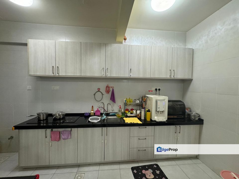 Well Maintain Fully Renovated Pangsapuri Saujana Permai 2 Kajang For Sale 100% Loan Below Market Value, Selangor, Kajang