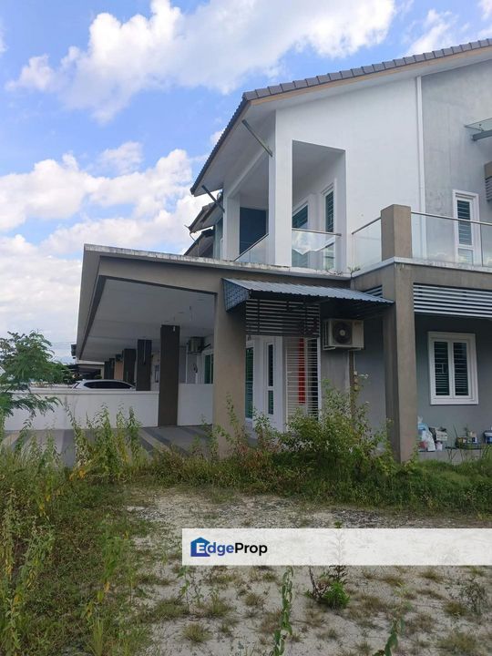 IPOH TOWN HUGE LAND FREEHOLD CORNER HOUSE FOR SALE, Perak, Ipoh