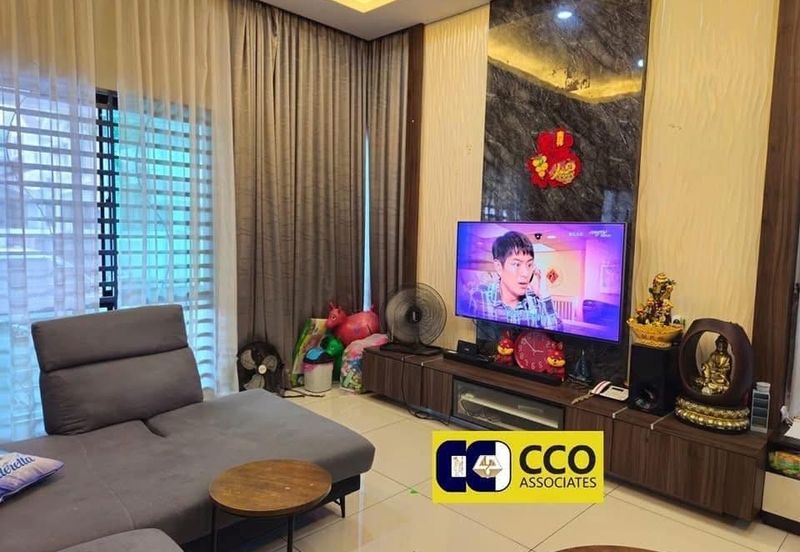 Panorama Lapangan Akasia @ Botani