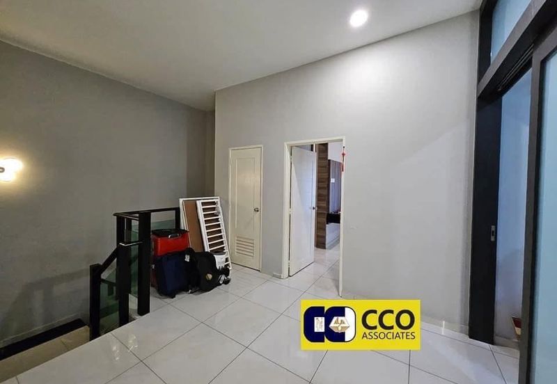 Panorama Lapangan Akasia @ Botani