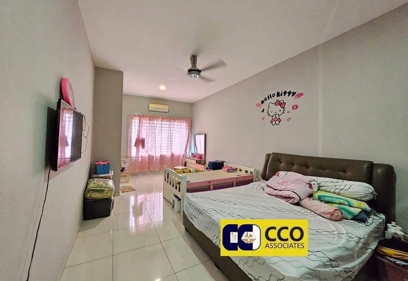 Panorama Lapangan Akasia @ Botani