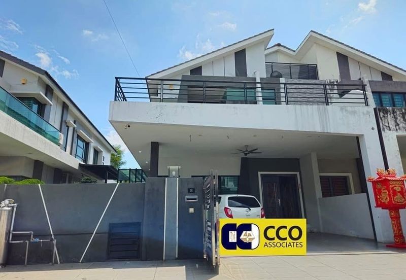 Panorama Lapangan Akasia @ Botani